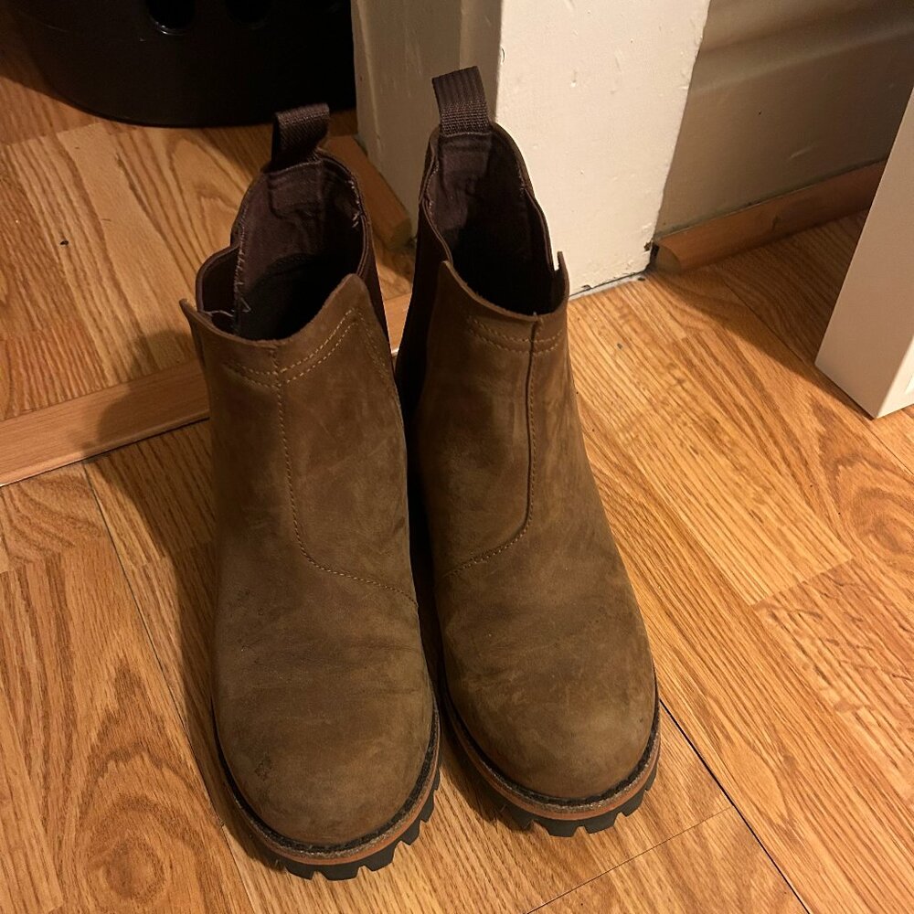 Women's Fields Chelsea Waterproof Boot
